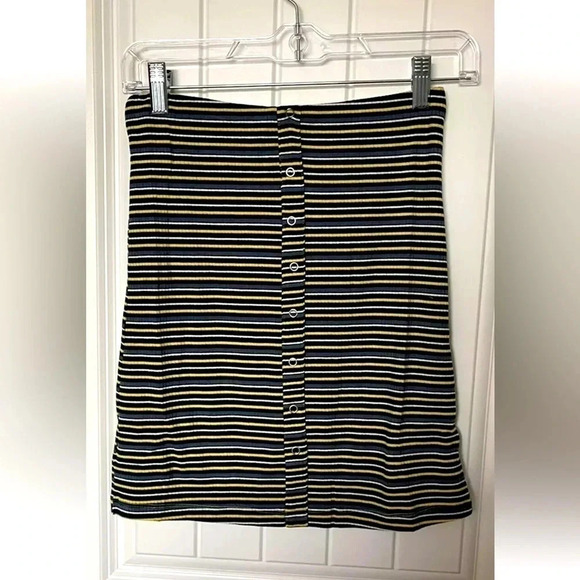 Olivaceous Tops - *Final Price* Olivaceous Striped Tube Top - Size Medium NWT Multi-Color Lined